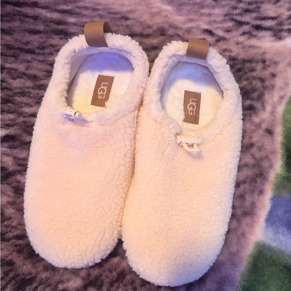 UGG Cream Fleece Slippers